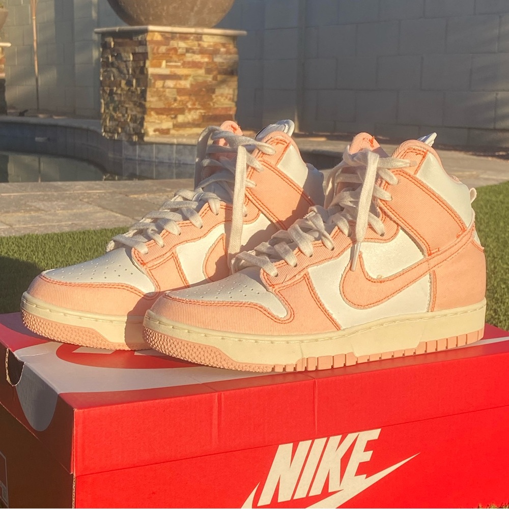 Women’s Pink Nike Dunk High ‘85